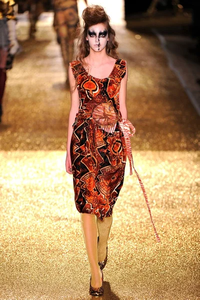 Look 34
